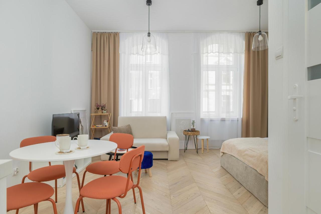 Bright Studio In The Centre Of Katowice Opolska By Noclegi Renters Buitenkant foto